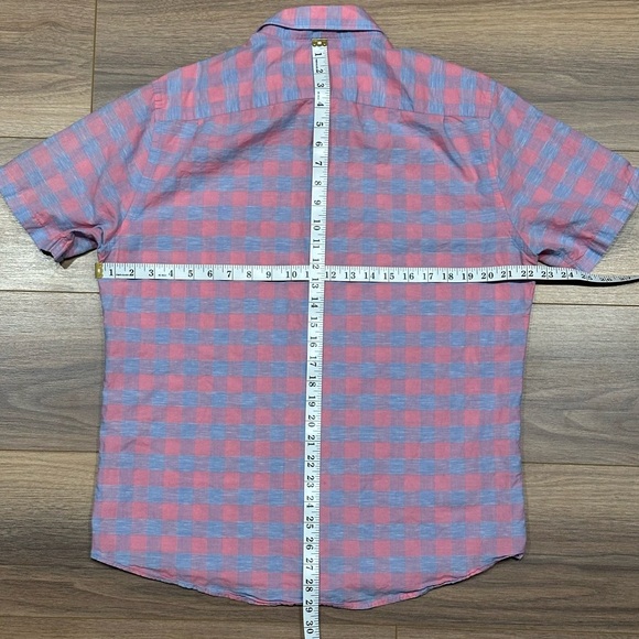 Faherty The Movement Shirt Sleeve Button Down in Pink/Blue Size Large - Picture 9 of 9
